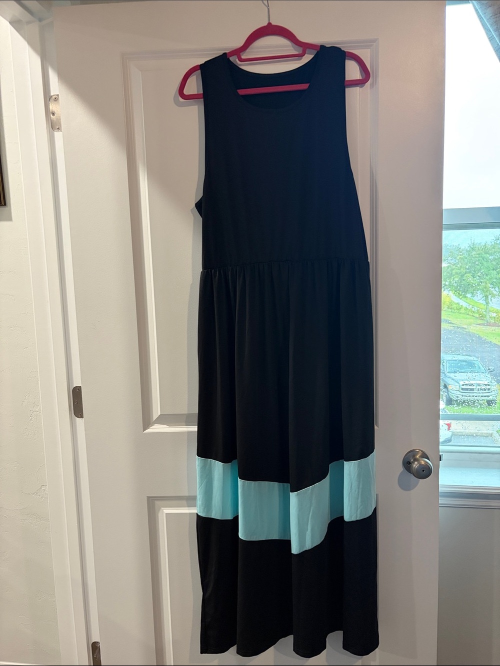 SHEIN Black Maxi Dress with Light Blue Colorblock Hem